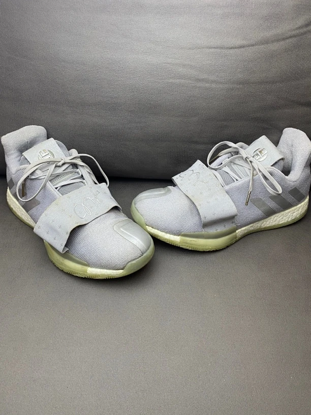 adidas 哈登3  银灰色 球星签名鞋款  42.5码   8新 公价2199