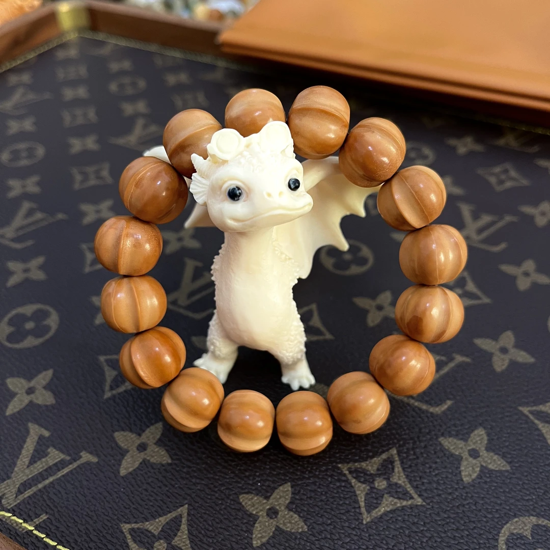 【过木不忘】猴头核桃雕刻鲨鱼鳍背手串单圈光珠面原色反油大鲨鱼