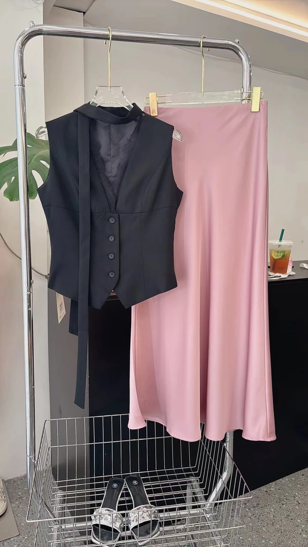 2024夏季新款蕾丝西服马甲上衣