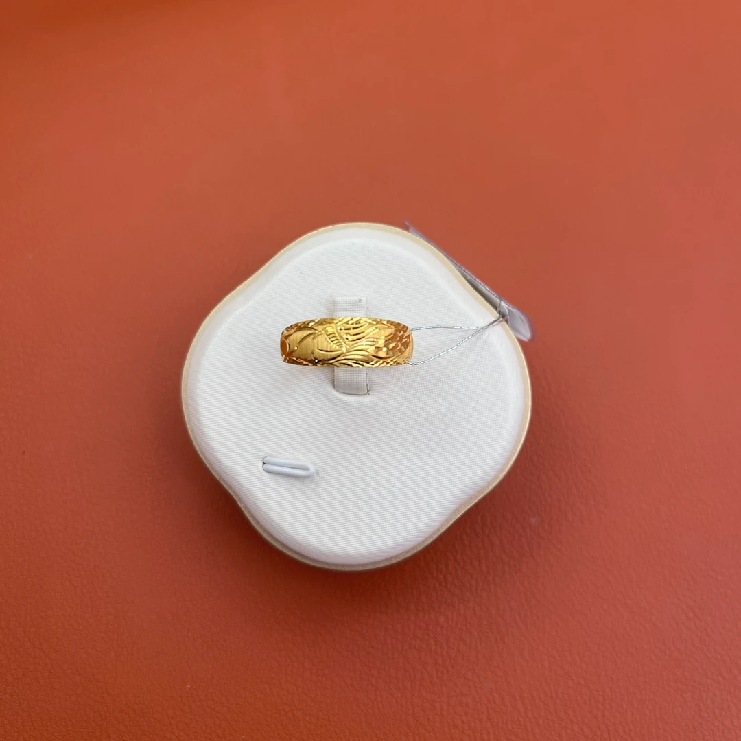 足金内刻百福戒指4.89克