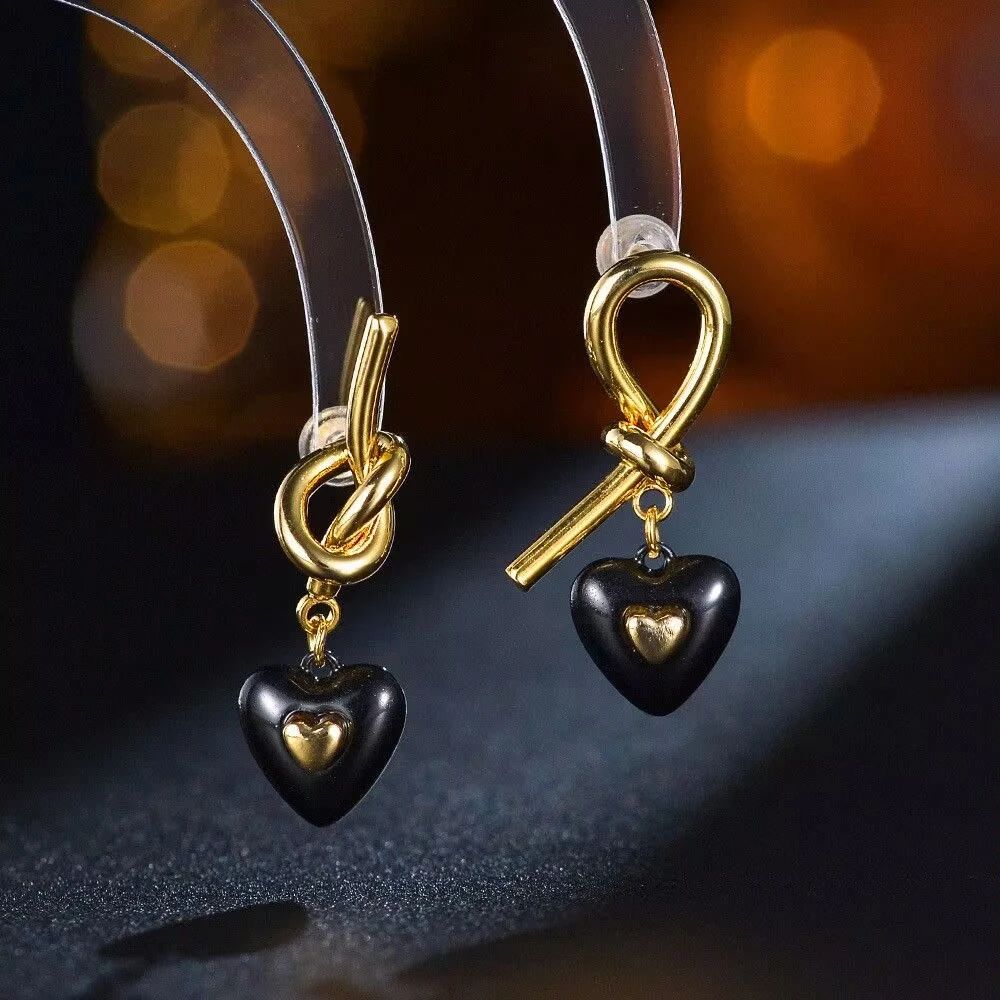 铜合金耳饰 《货号1588》黑色桃心吊坠