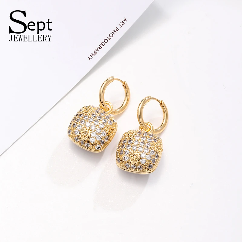 铜合金耳饰 《货号6425》满镶滴油小吊坠耳饰