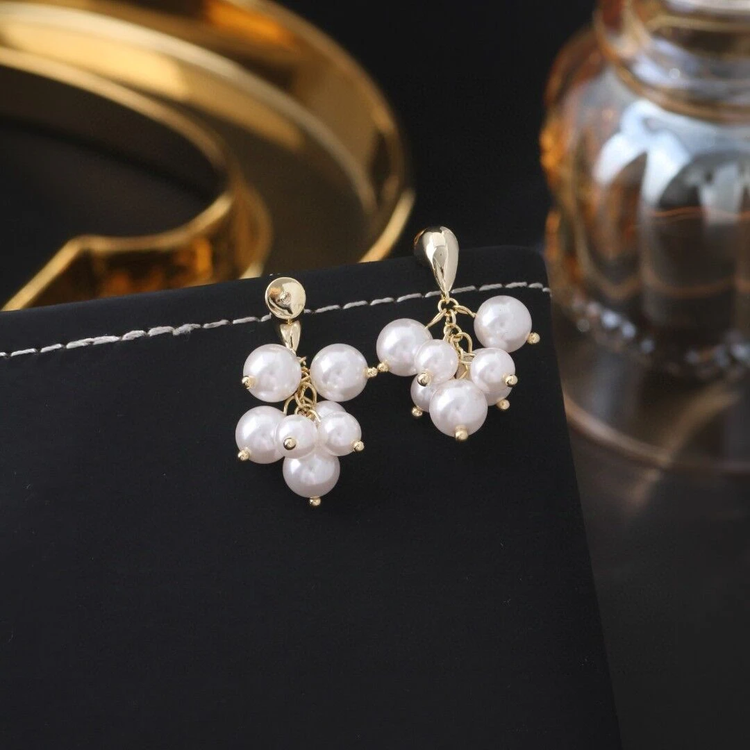 铜合金耳饰 《货号8352》葡萄小吊坠耳环流苏