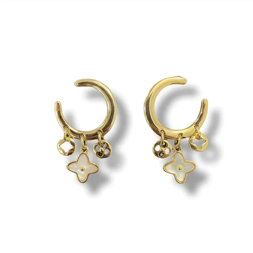 铜合金耳饰 《货号1720》高级优雅小众C型四叶草耳钉