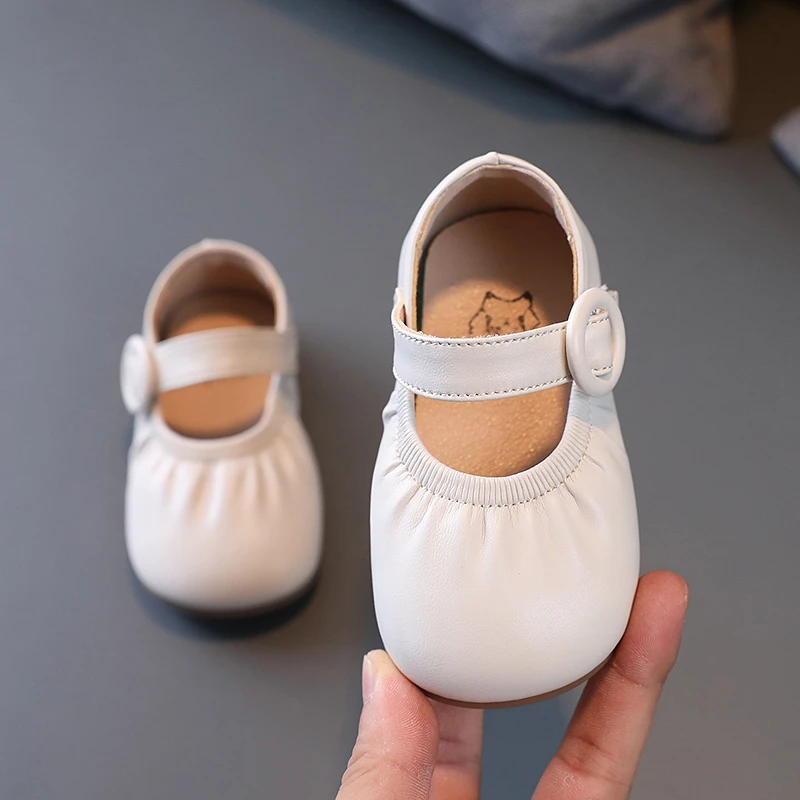 春秋季婴儿鞋软底公主鞋一岁小皮鞋宝宝鞋子防滑儿童学步鞋不掉鞋