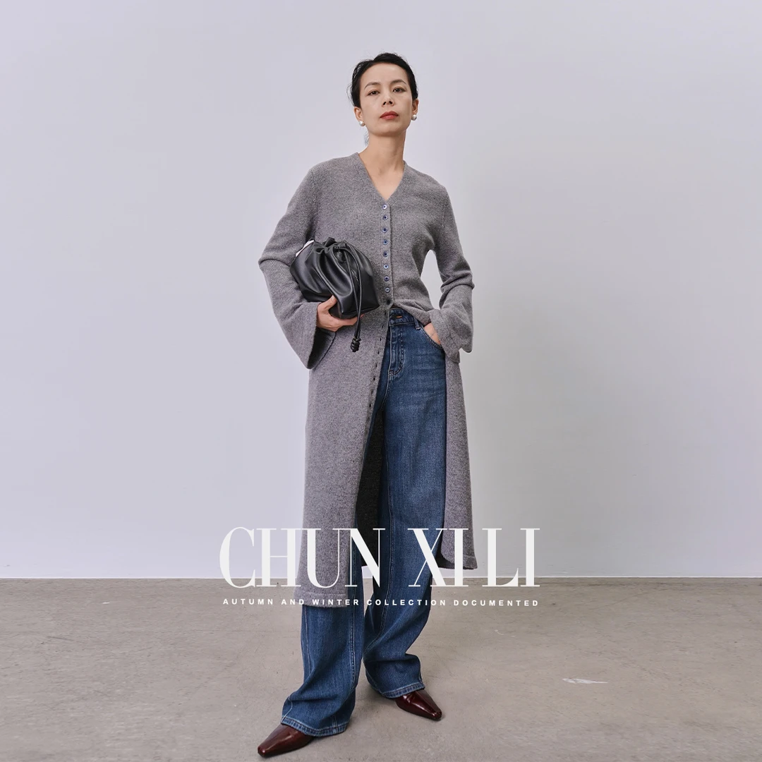 【时髦精】CHUNXILI/春熙里 小众设计感V领针织连衣裙D03L44084