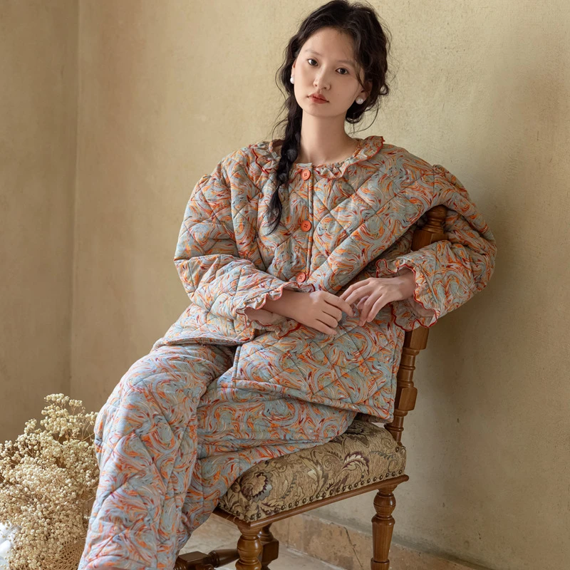 族玛士睡衣女士秋冬季加厚保暖表层纯棉三层夹棉碎花油画风家居服