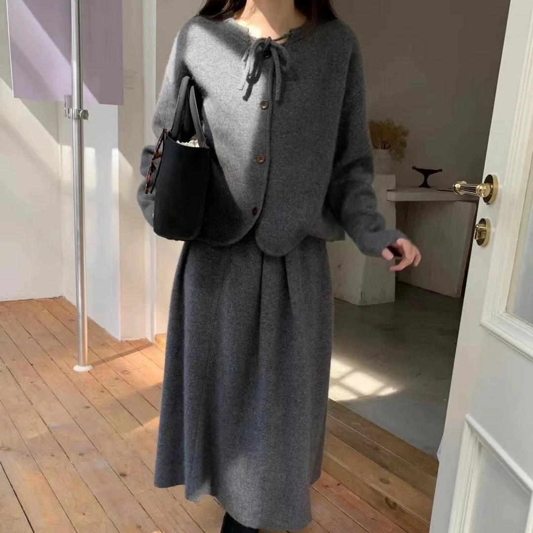 秋冬款韩系简约长袖绵羊毛蝴蝶结系带显瘦毛衣针织套装 980-708