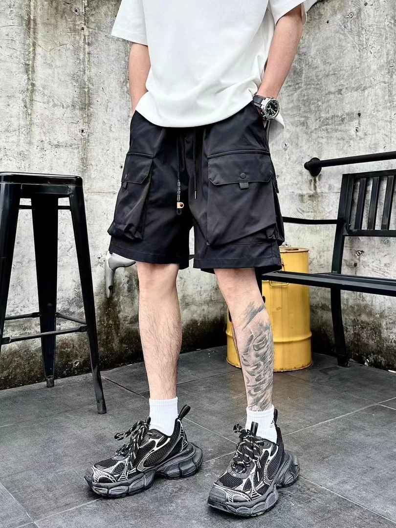 时尚宽松休闲中裤