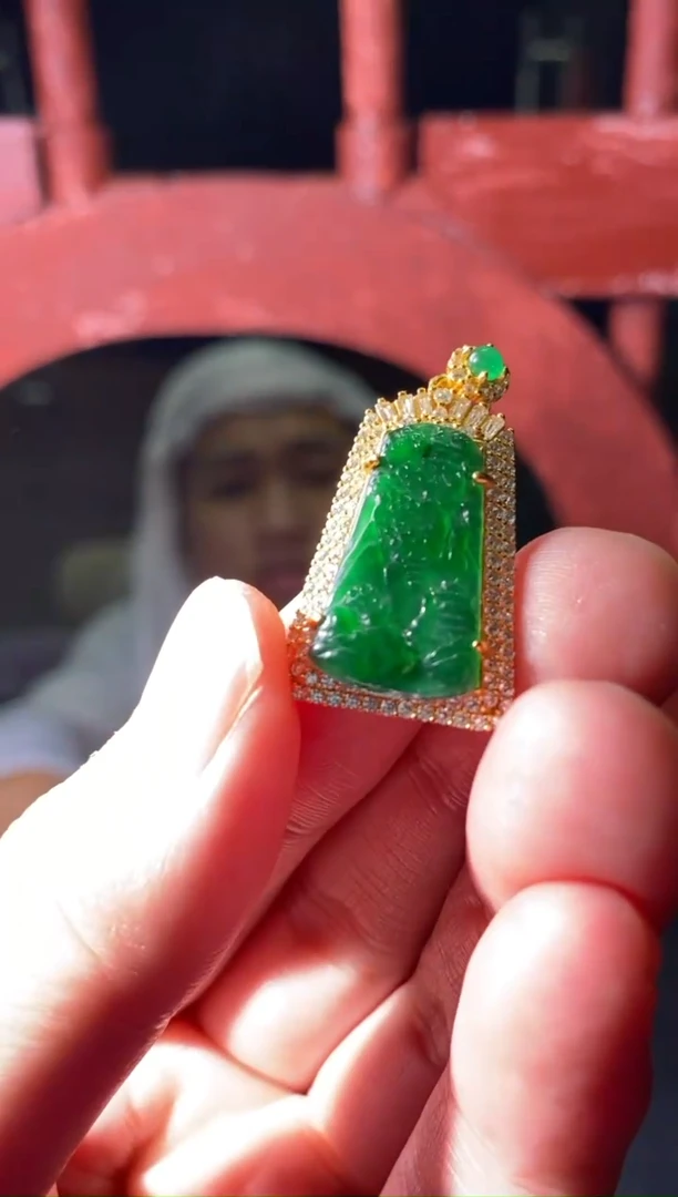 【闪购商品】翡翠吊坠(赠合金链)银S925镶嵌 W0001321多样性发一件