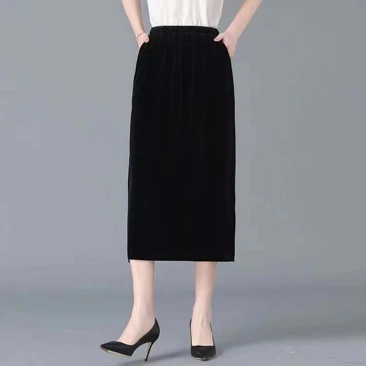 春季新款显瘦时尚气质百搭黑色金丝绒开叉显瘦女士半身裙