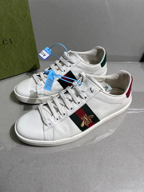 95新 GUCCI/古驰 Gucci/古驰 小白鞋小蜜蜂休闲鞋板鞋 37.5码