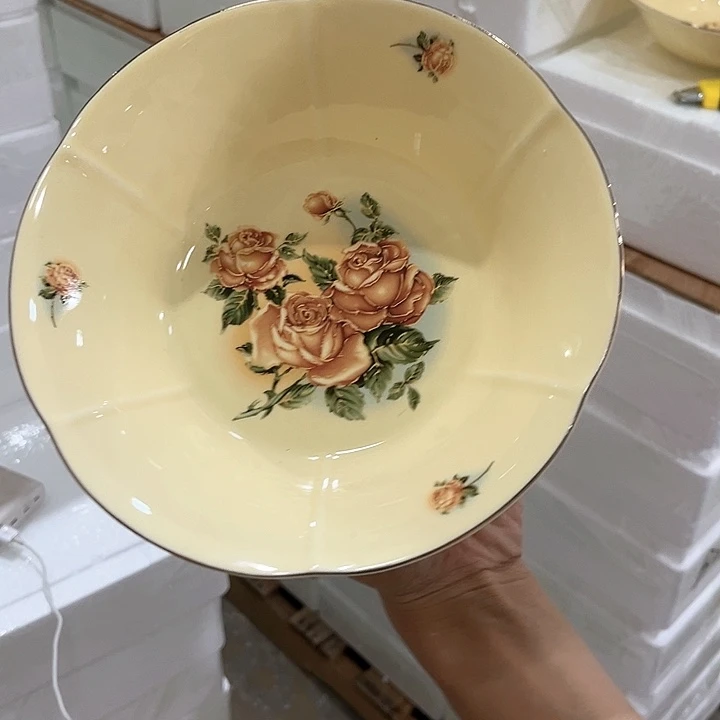 陶瓷…………………………………………