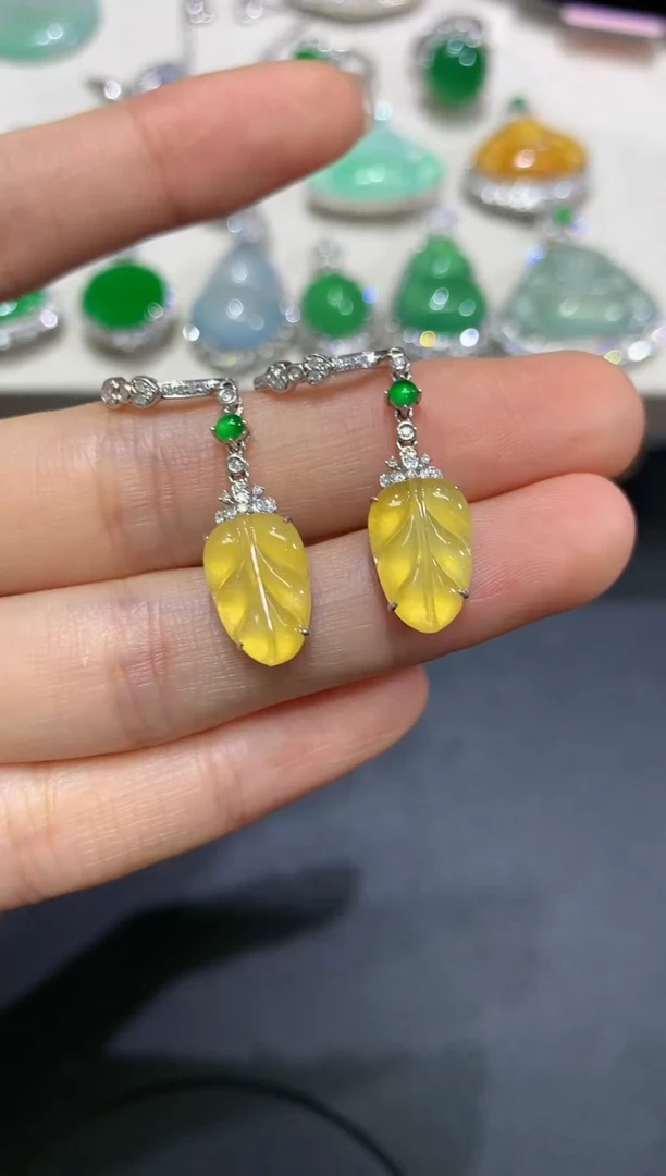 【闪购商品】翡翠颈饰18K金镶嵌团购54