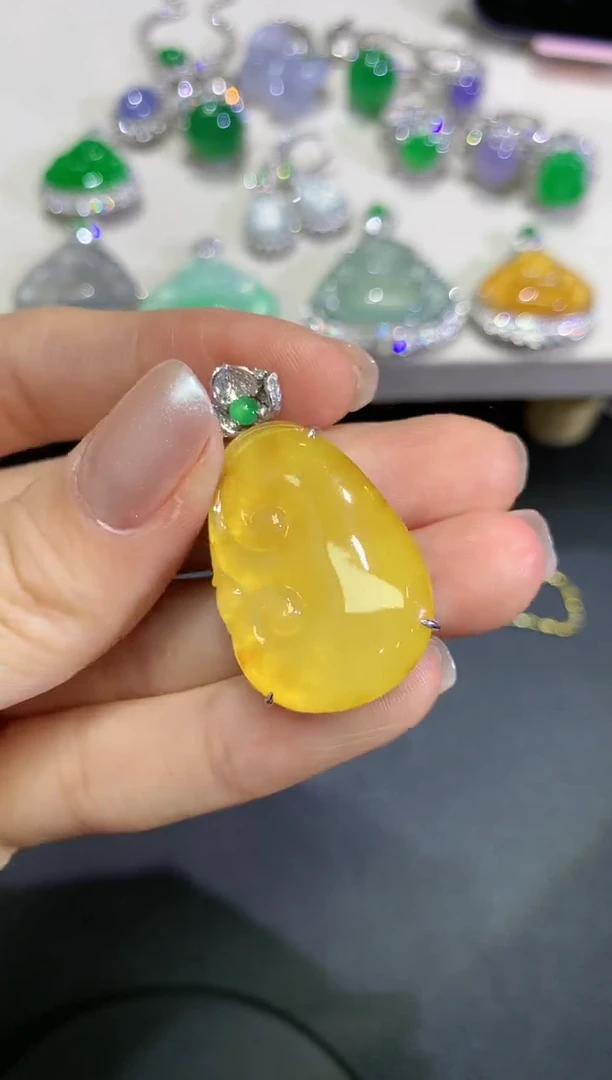 【闪购商品】翡翠颈饰18K金镶嵌团购31