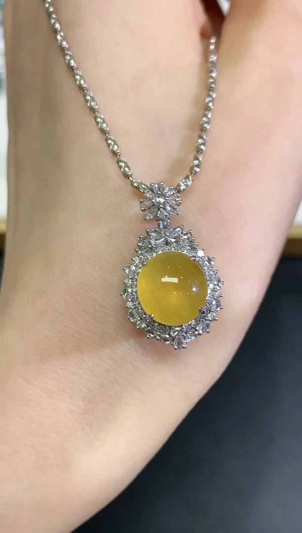 【闪购商品】翡翠颈饰18K金镶嵌团购50