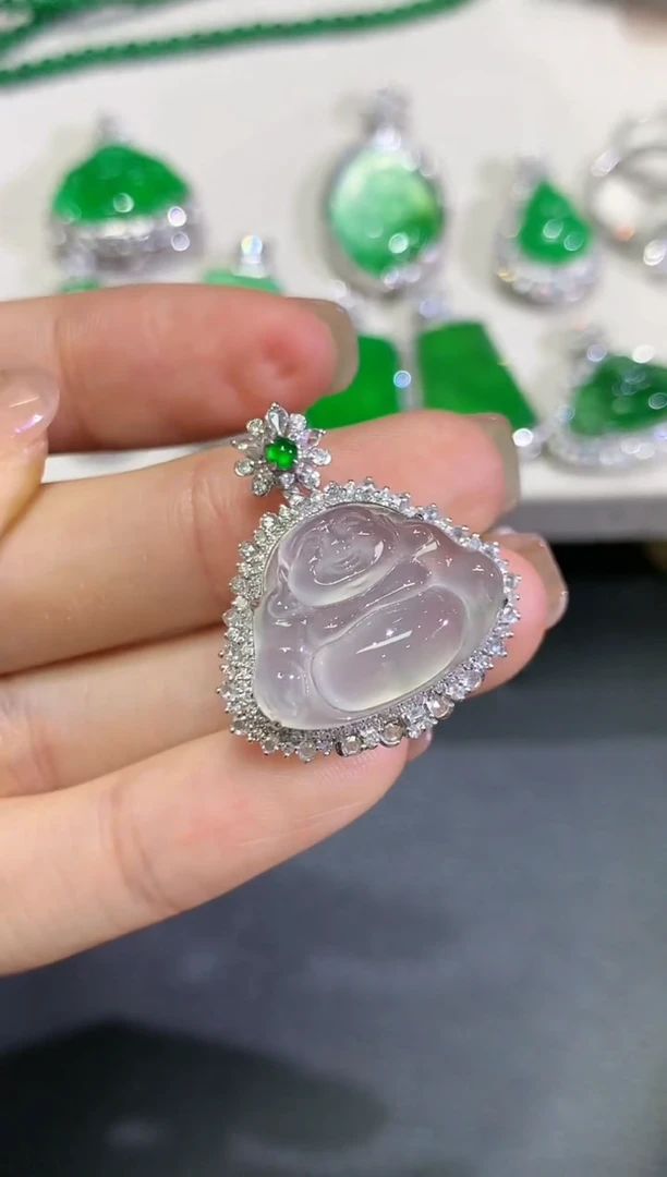 【闪购商品】翡翠颈饰18K金镶嵌团购4