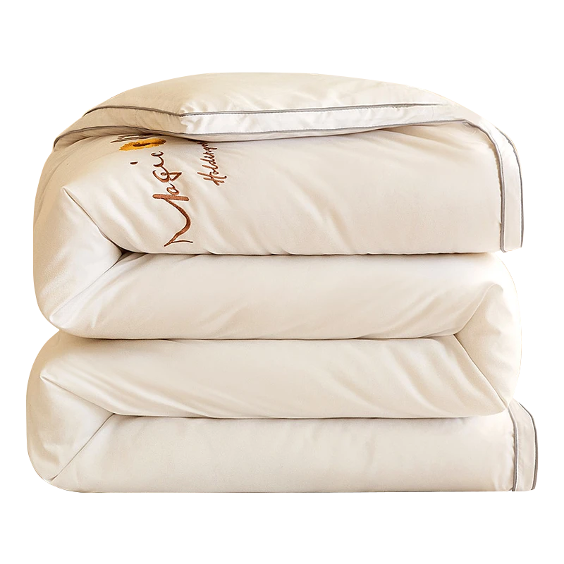 床头柜上的1米8X2米2大豆纤维被冬被棉被芯夏季春秋款太空调被