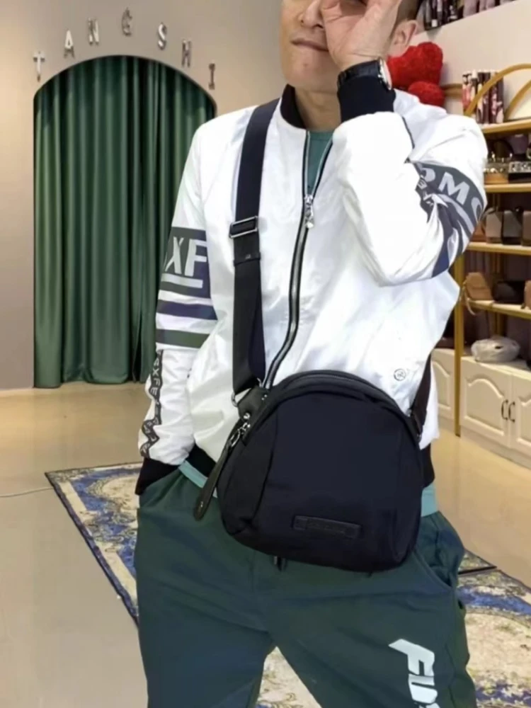 品牌:尊皇御格单肩斜跨时尚简约风百搭韩版贝壳休闲包旅行9397