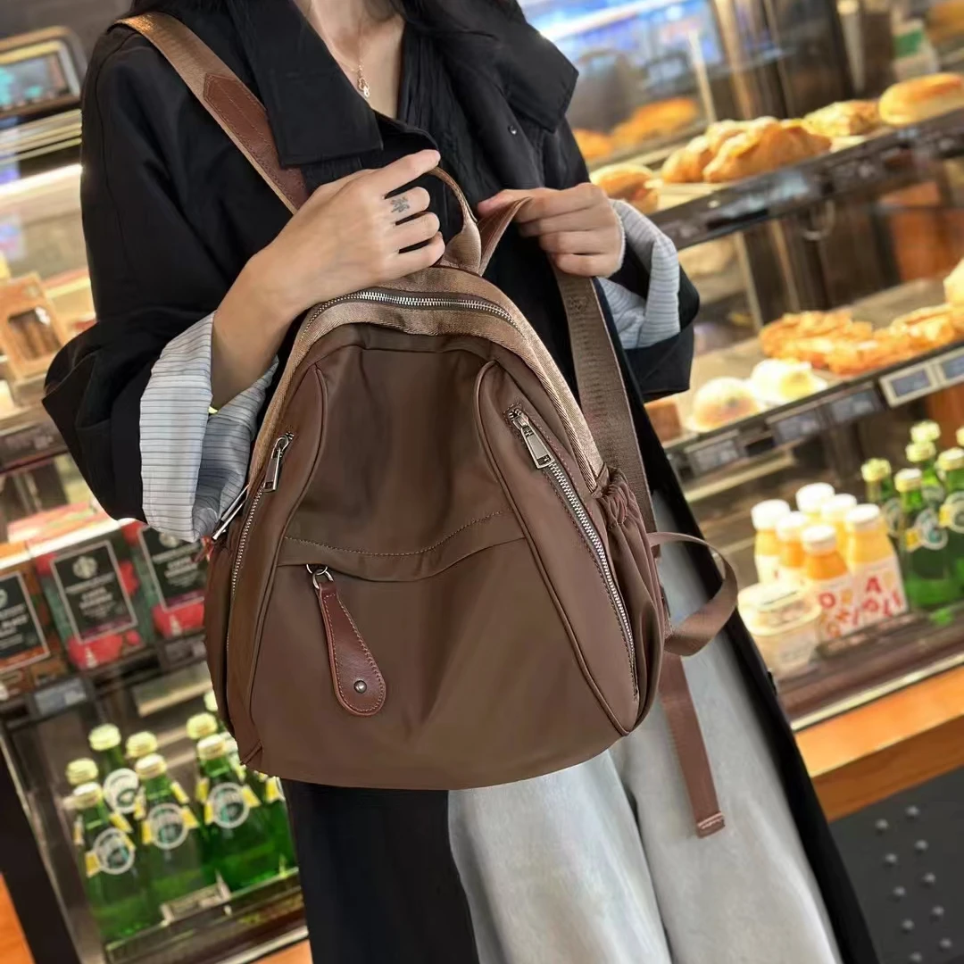 时尚休闲百搭复古潮流韩版轻奢经典多功能双肩包女 1027