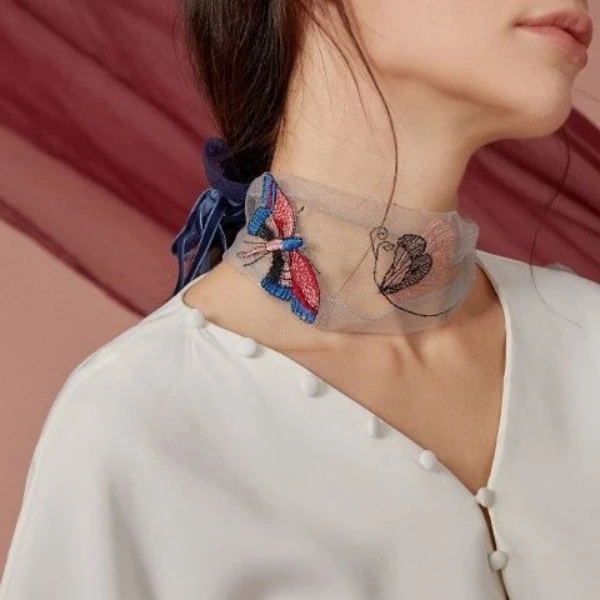 刺绣蝴蝶窄长条小丝巾女百搭韩版护颈椎时尚网纱春夏季薄款假领女