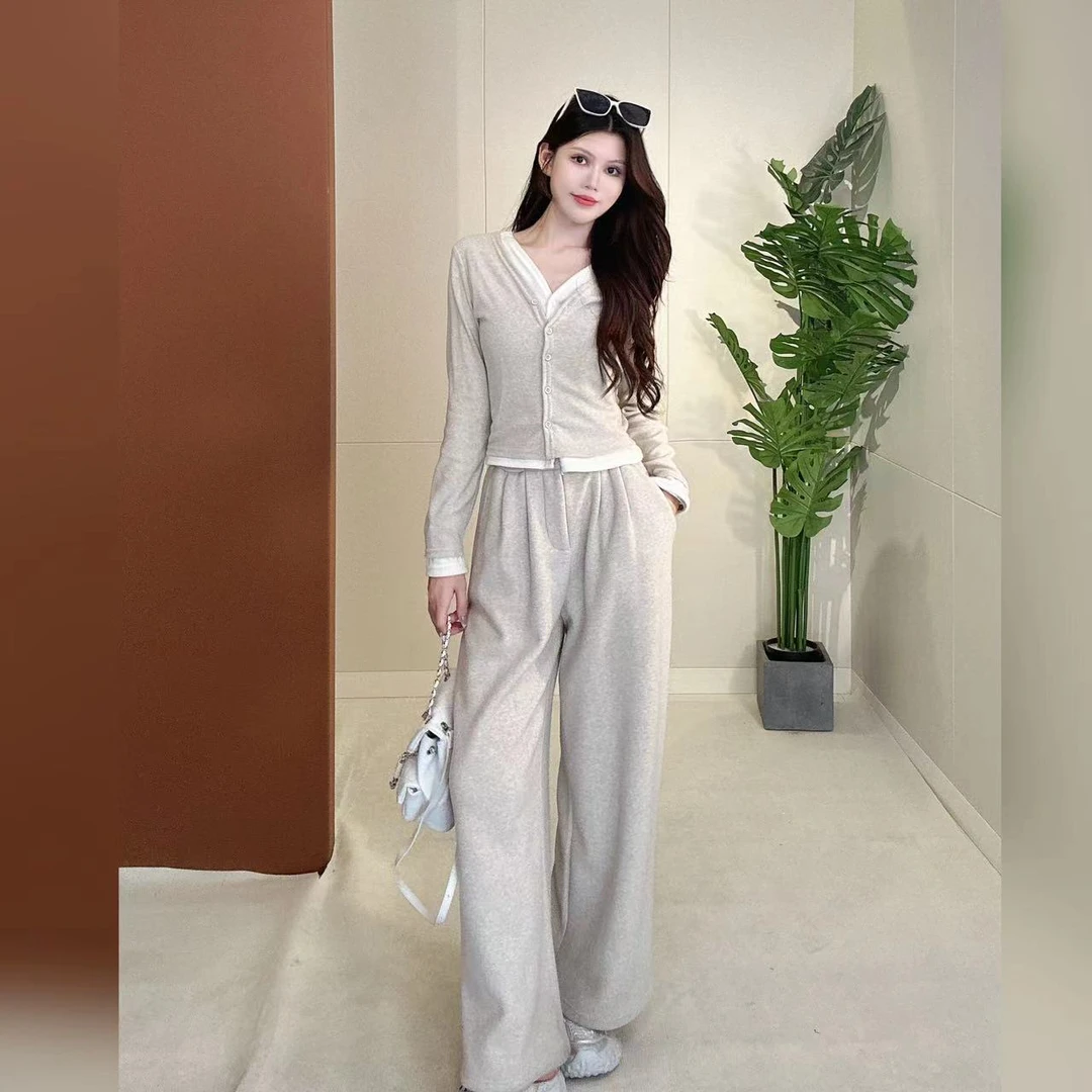 早秋韩系穿搭套装2024初秋季新款女装休闲假两件上衣阔腿裤两件套
