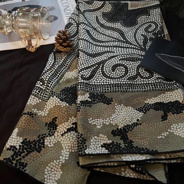 YJ2025不退换 福利时尚精致女人方巾90*90