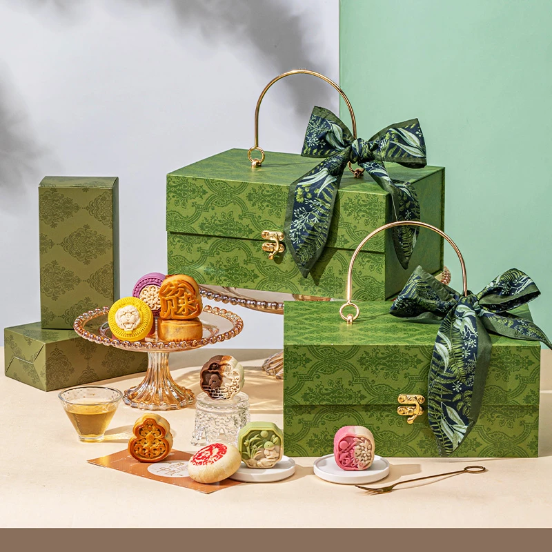 【宠粉】轻奢橄榄绿中秋月饼礼盒装港式流心糕点五仁送礼佳品团购
