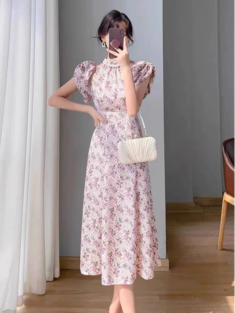 夏装女2024新款茶歇法式碎花连衣裙女复古泡泡袖露背长裙