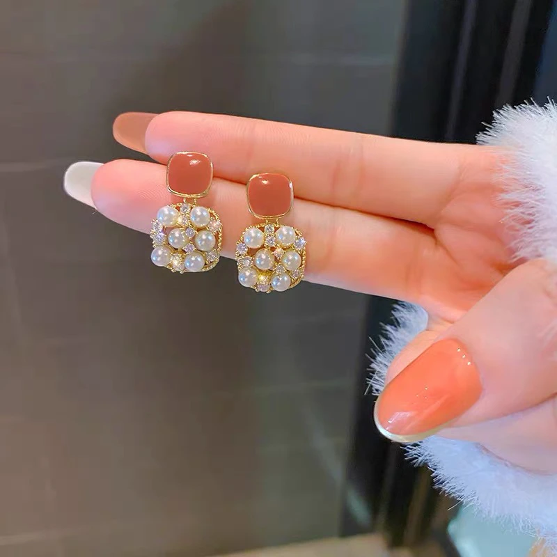 铜合金合成锆石耳饰 新款轻奢小众高级设计感方形镶锆珐琅耳环