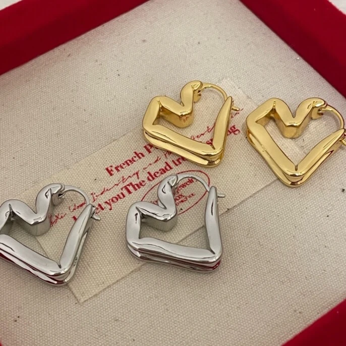 铜合金耳饰 欧美风小众设计冷淡风时尚气质款折叠爱心耳扣
