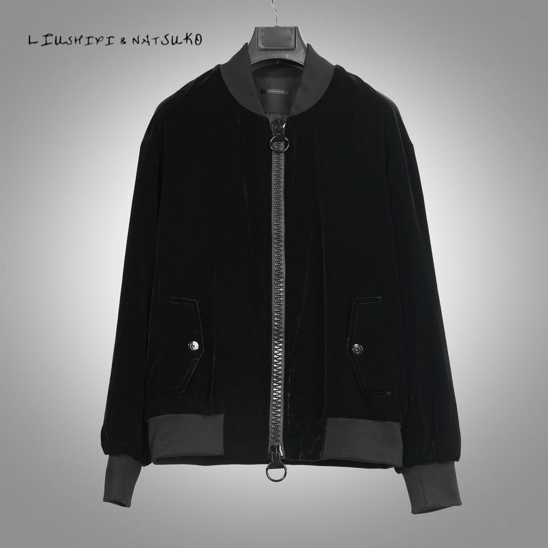 男士休闲黑色棒球服夹克