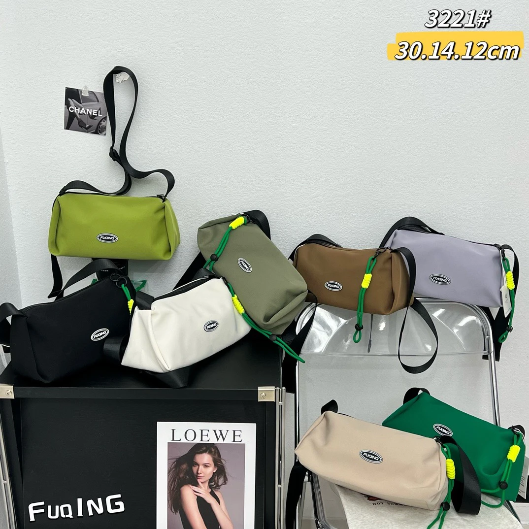 牛津布包包女2024时尚大容量单肩包通勤百搭斜挎枕头包户外小包包