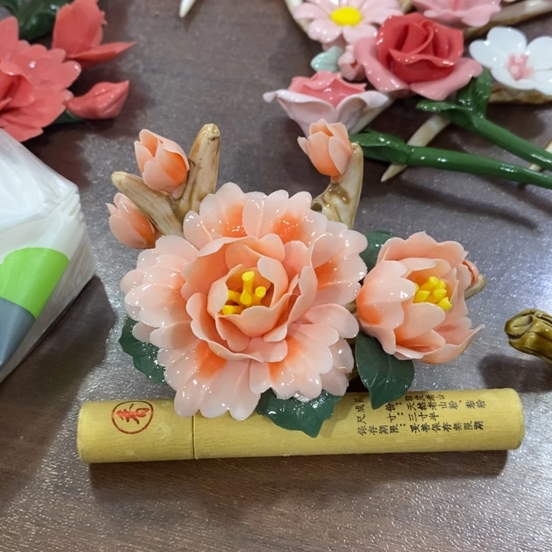 摆件陶瓷手工花摆件