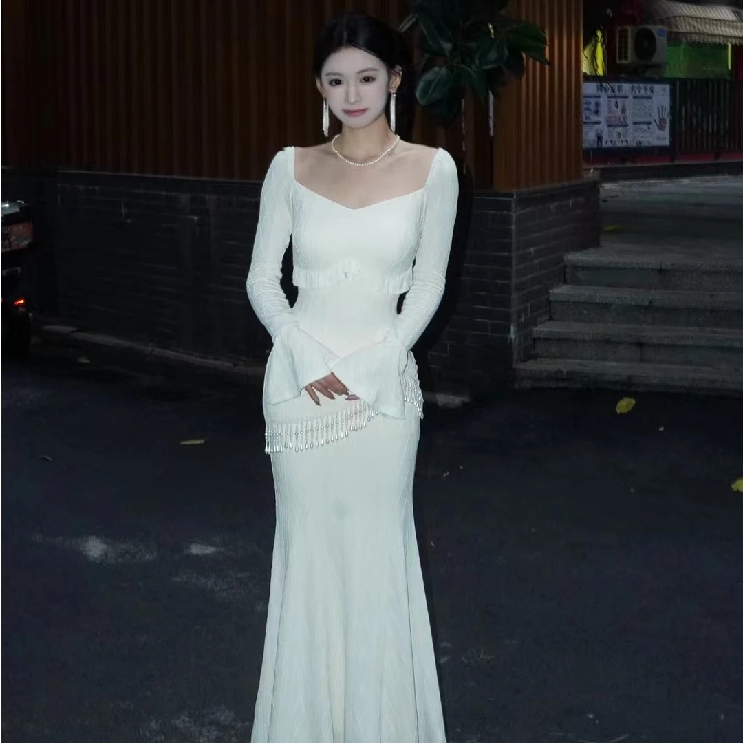 藏白【玉兰】（有荷叶边）肌理感拼接针织连衣裙女秋冬-SXRYX405540