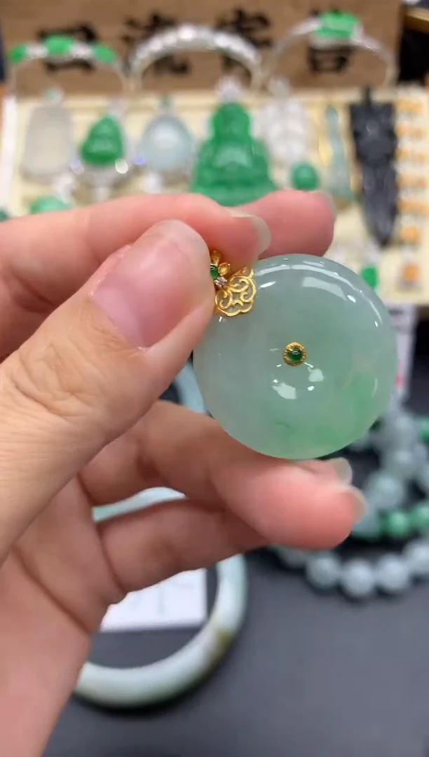 【闪购商品】翡翠颈饰18K金镶嵌417-多人