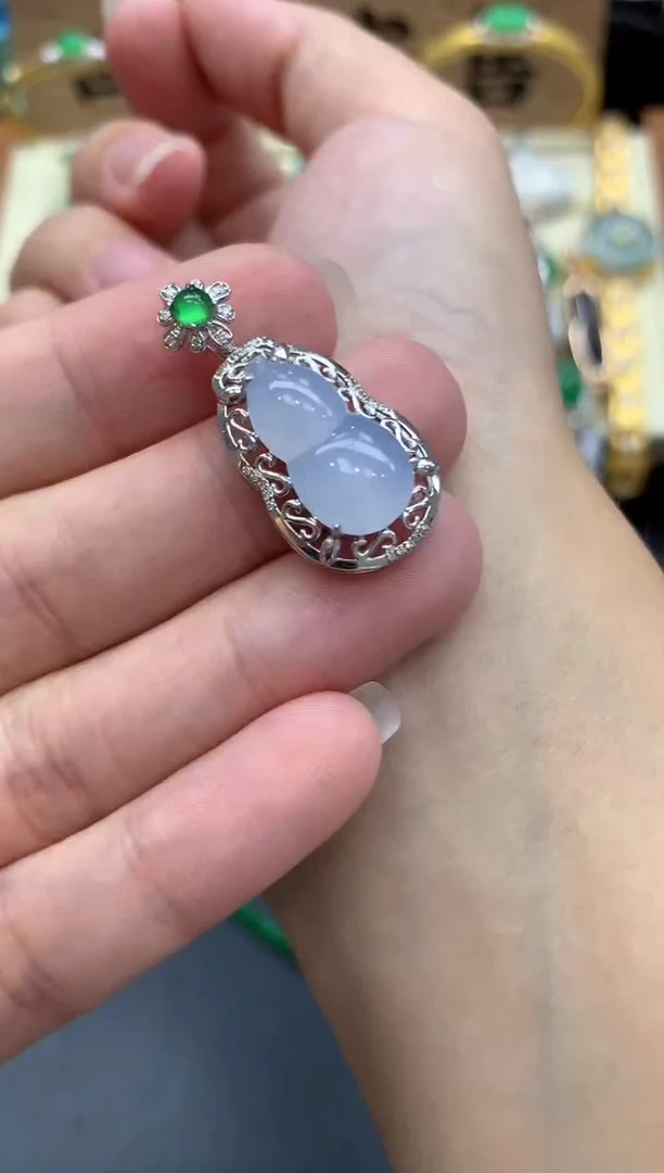 【闪购商品】翡翠颈饰18K金镶嵌175-多人