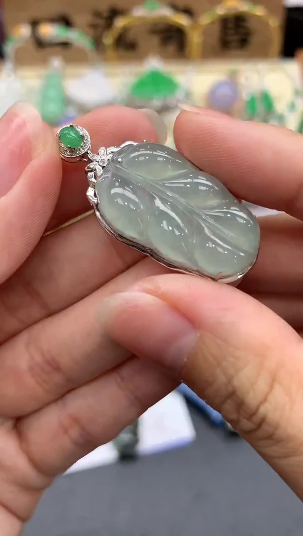 【闪购商品】翡翠颈饰18K金镶嵌505-多人