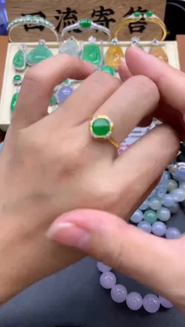 【闪购商品】翡翠戒指18K金镶嵌451-中国好珍宝