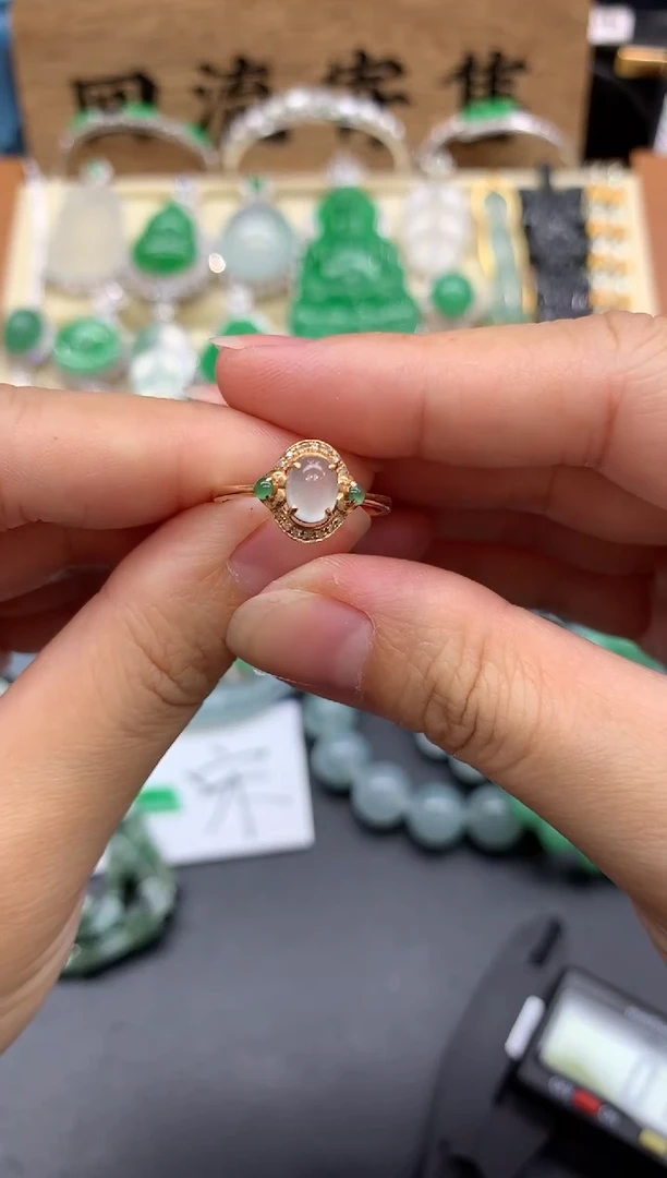 【闪购商品】翡翠戒指18K金镶嵌90-多人