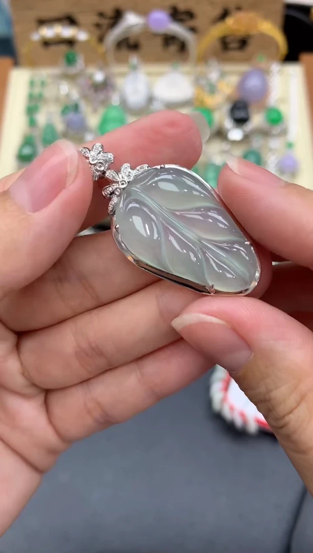 【闪购商品】翡翠颈饰18K金镶嵌197-中国好珍宝
