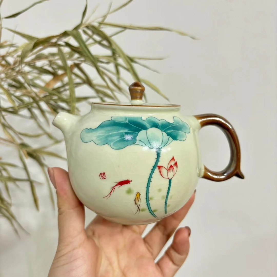 荷花釉中彩手执壶