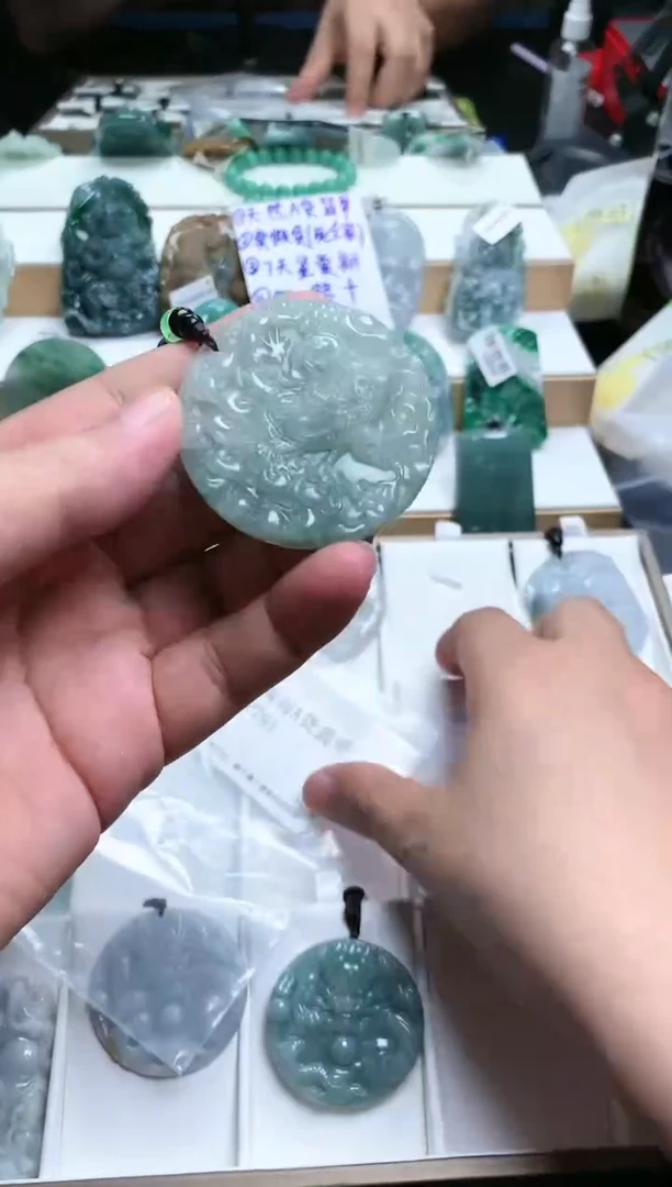 【闪购商品】翡翠颈饰未镶嵌2791挂件
