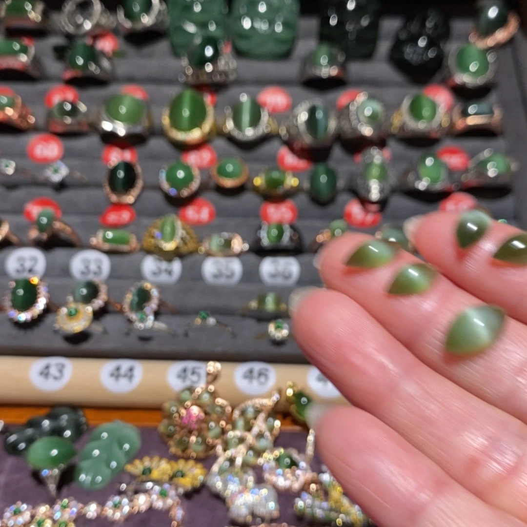 【闪购商品】和田玉戒指未镶嵌红*