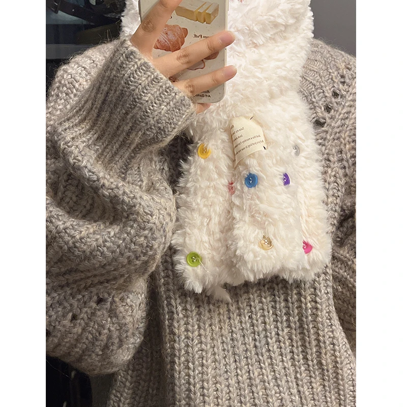 白鹿同款纽扣毛绒绒围巾女新款秋冬季保暖加厚学生百搭洋气围脖潮