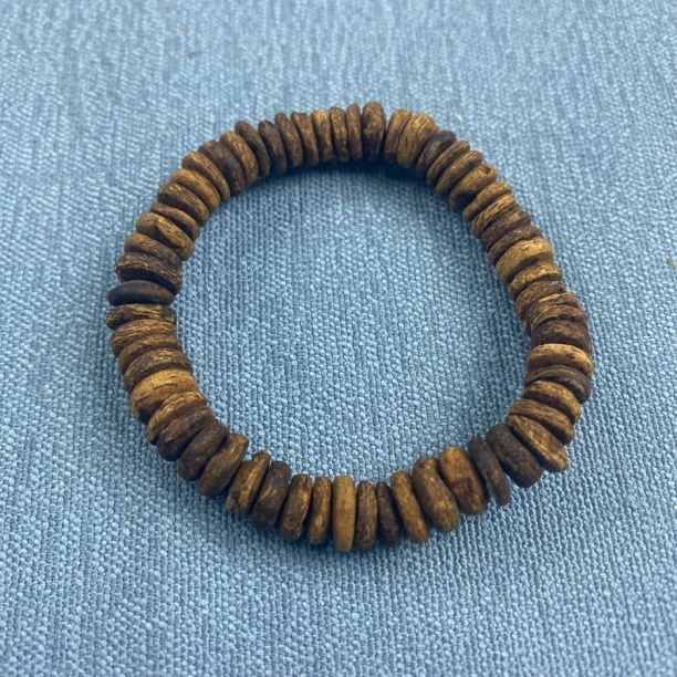 【云香姐推荐】沉香红土片珠单圈