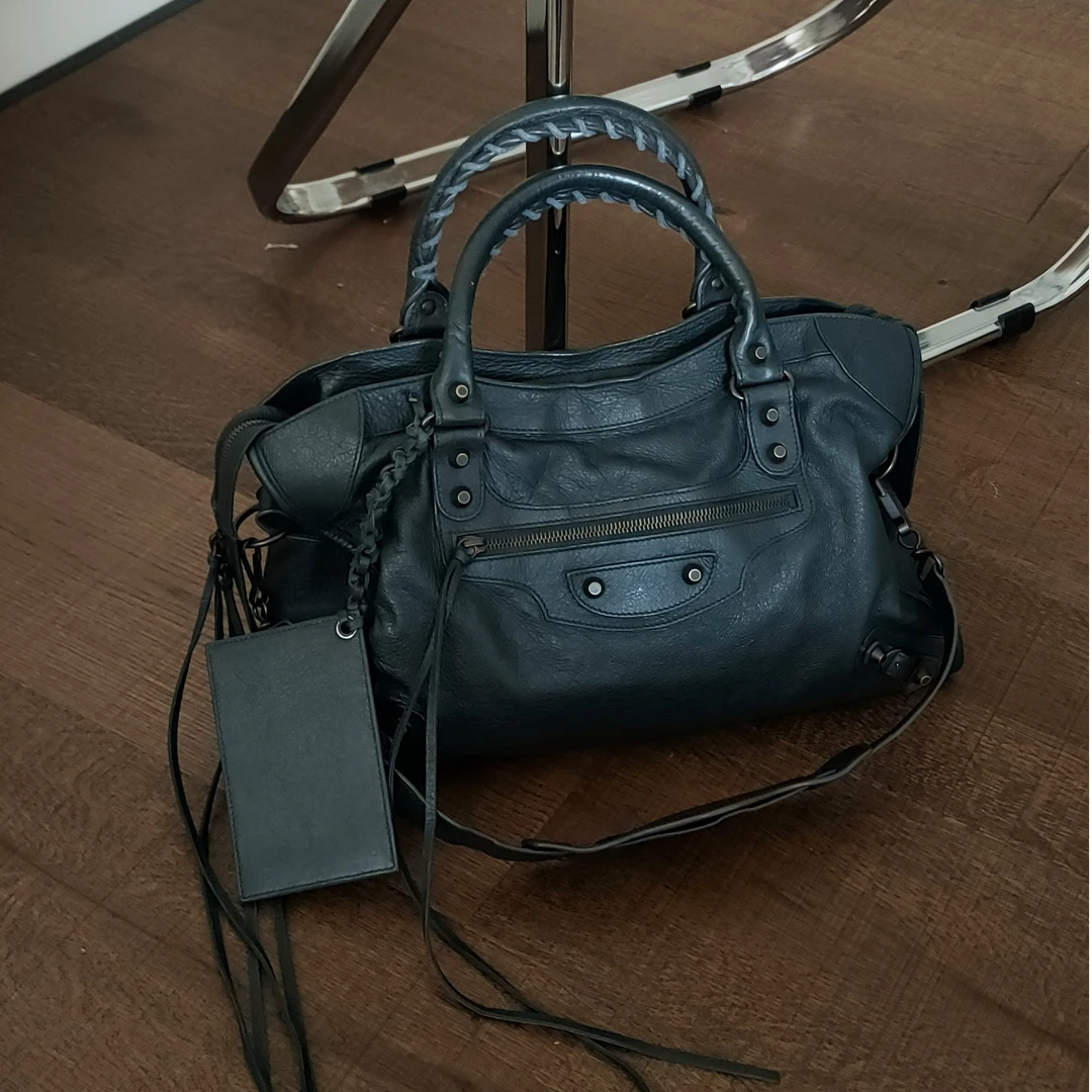 95新 Balenciaga/巴黎世家 Azul-灰绿色羊皮city中号机车包 33851