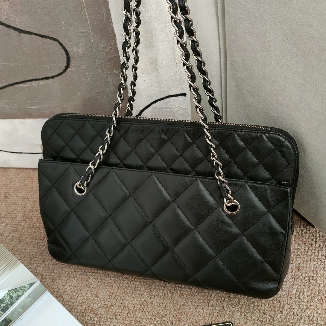 95新  Azul中古-chanel 黑银牛皮链条tote单肩包24488