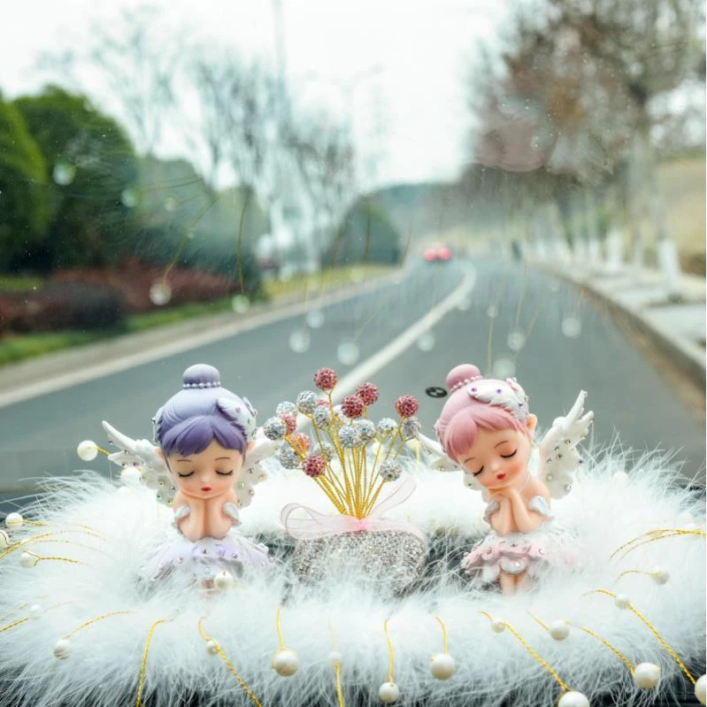 汽车镶钻芭蕾女孩羽毛防滑垫车载摆件网红可爱汽车内饰装饰防滑垫