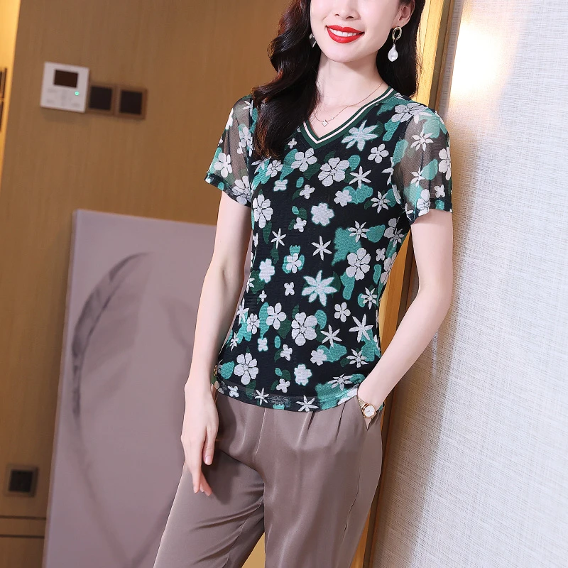 桑蚕丝网纱网眼T恤中老年妈妈上衣v领小衫时尚高档打底短袖女士